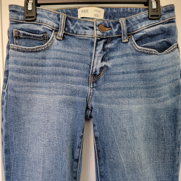 BKE Denim Stella Women's Jeans Slim Fit Low Rise Straight Leg Size 27" X 32" - Picture 2 of 12
